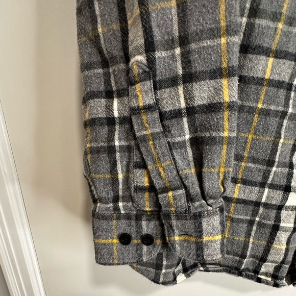 L. L. Bean Mens XL Reg Flannel Plaid Gray Black Yellow Button Up. Thick Warm. - Picture 9 of 10